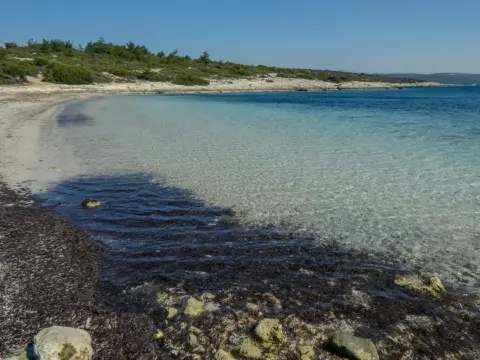 Urla kıyısı ve Ege denizi